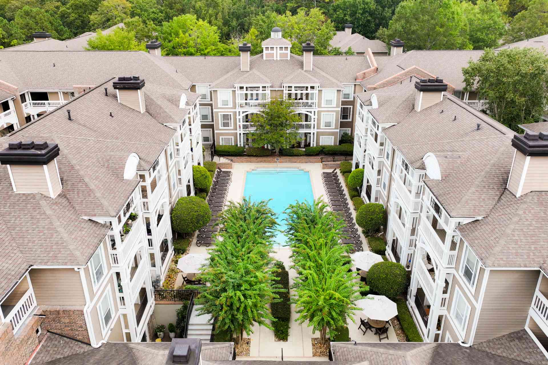 5450 Glenridge Dr-40