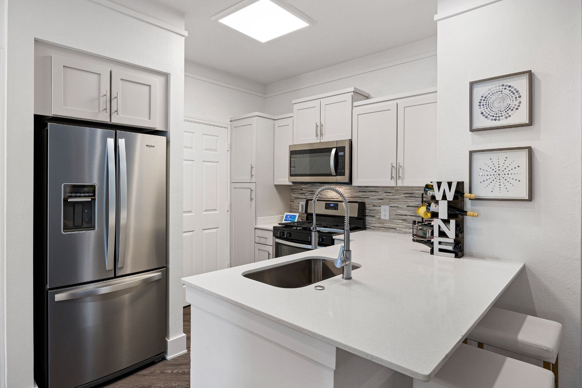 5450 Glenridge Dr-5
