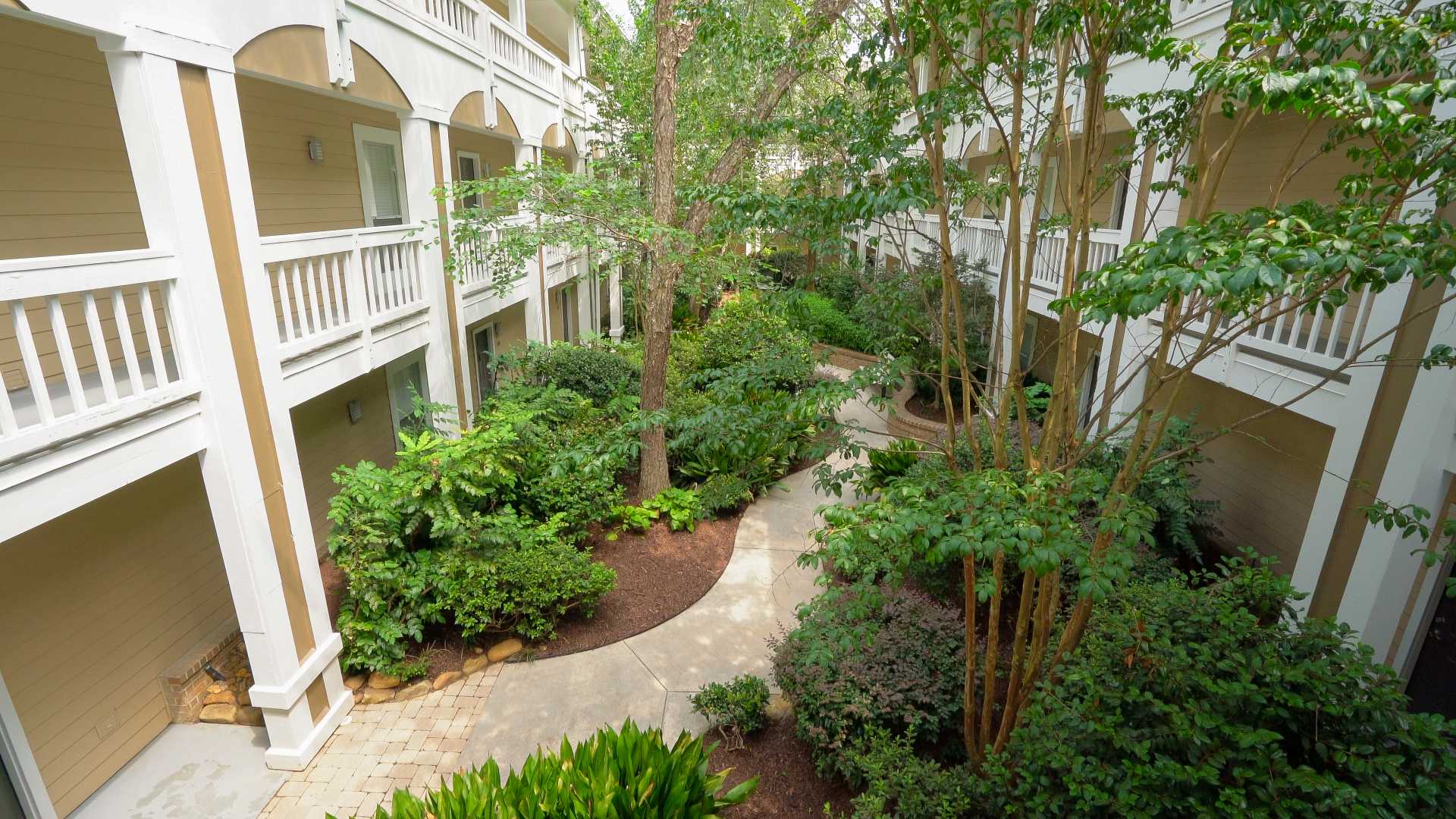 Charleston Court Building Exterior Video Still 2